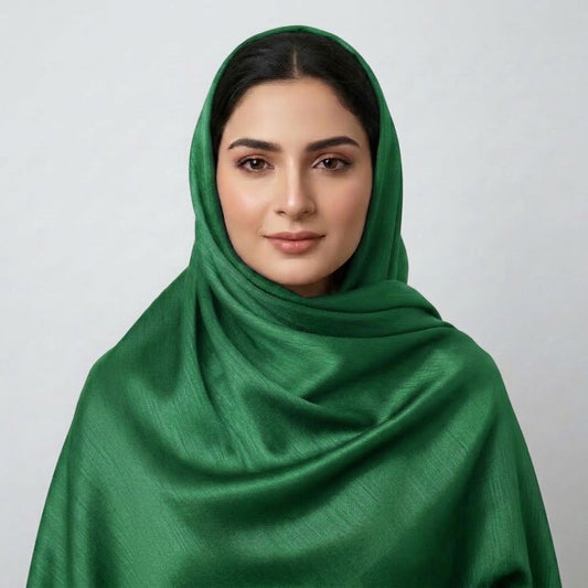Crinkle Silk Hijab – Emerald Green